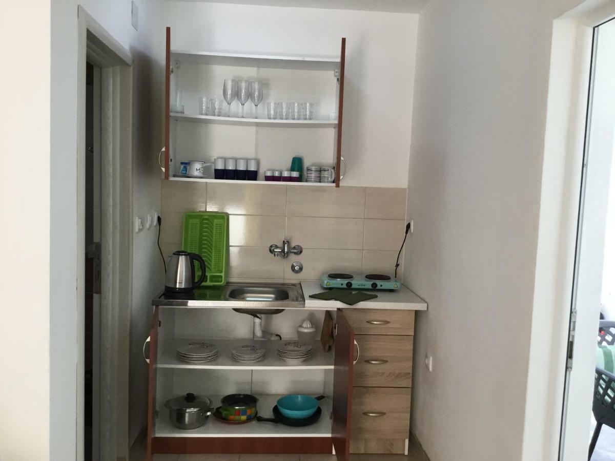 דוברה וודה Dk Apartmani מראה חיצוני תמונה